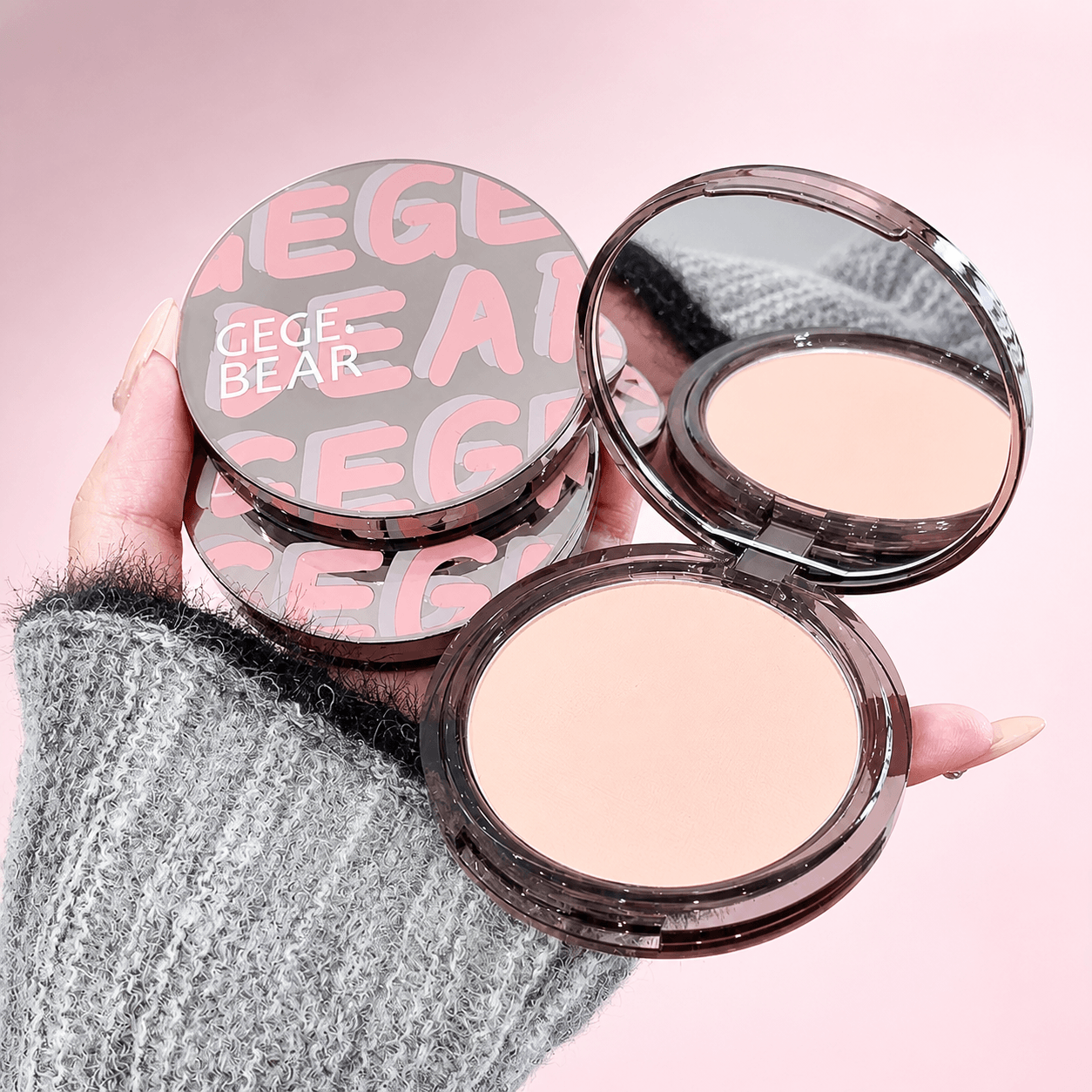 Gege Bear Feathery Mist Setting Powder - Douyin Shop