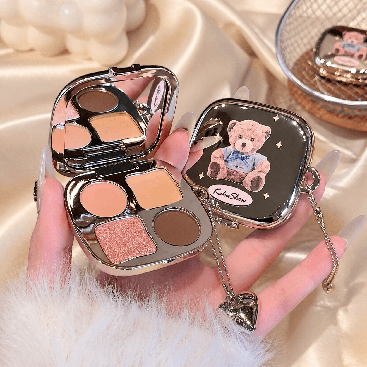 Kakashow Keychain Eyeshadow Palette with mirror - Douyin Shop