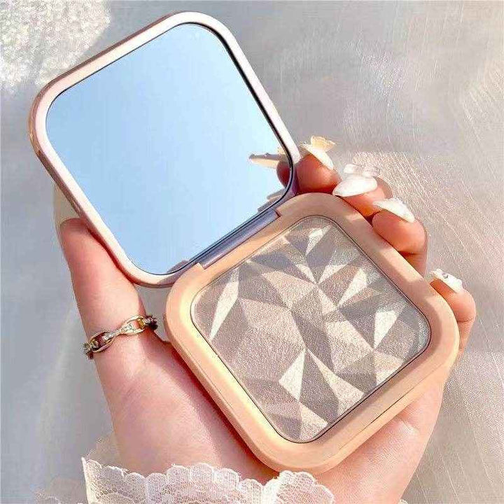 Monochrome Highlighter with Mirror