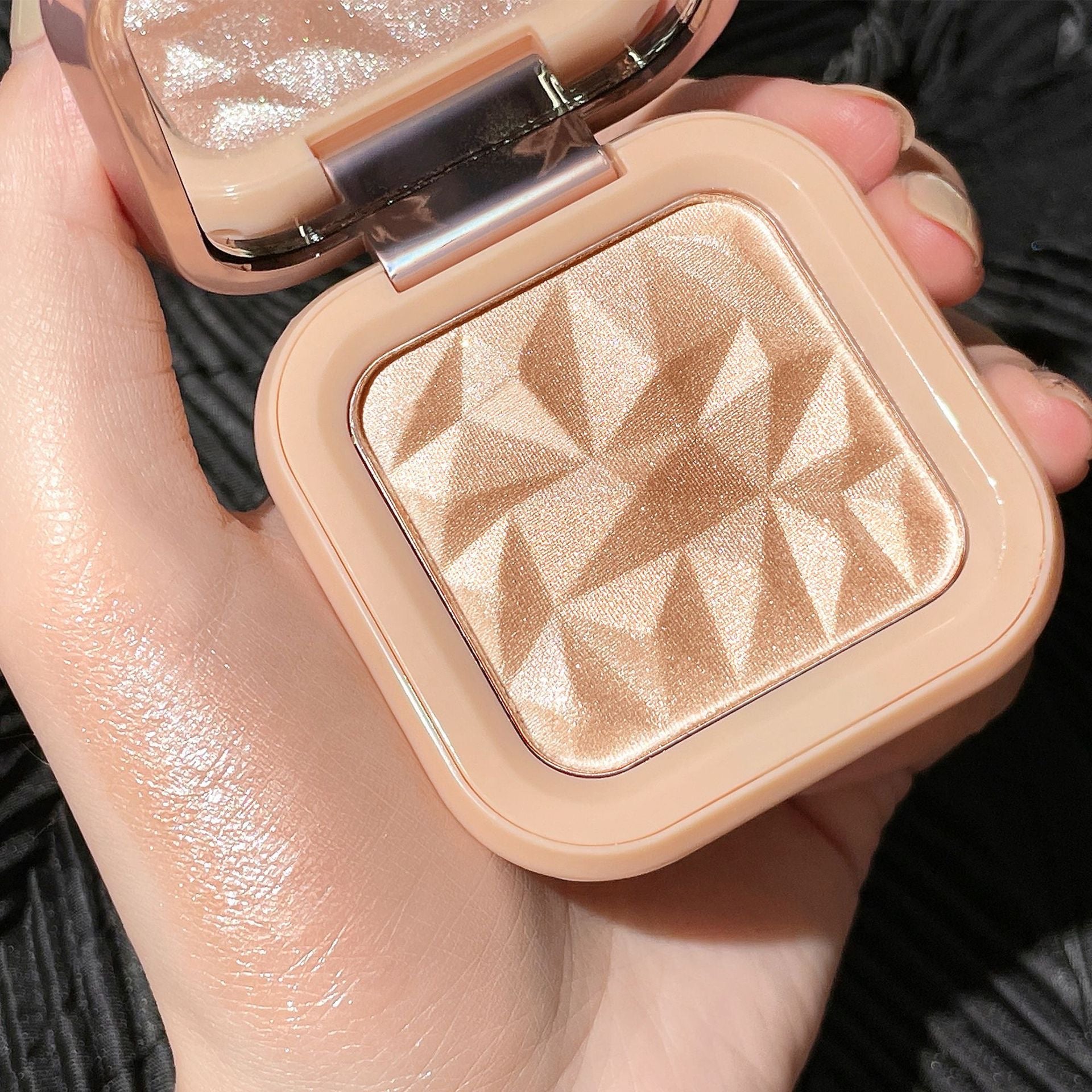 Monochrome Highlighter with Mirror - Douyin Shop