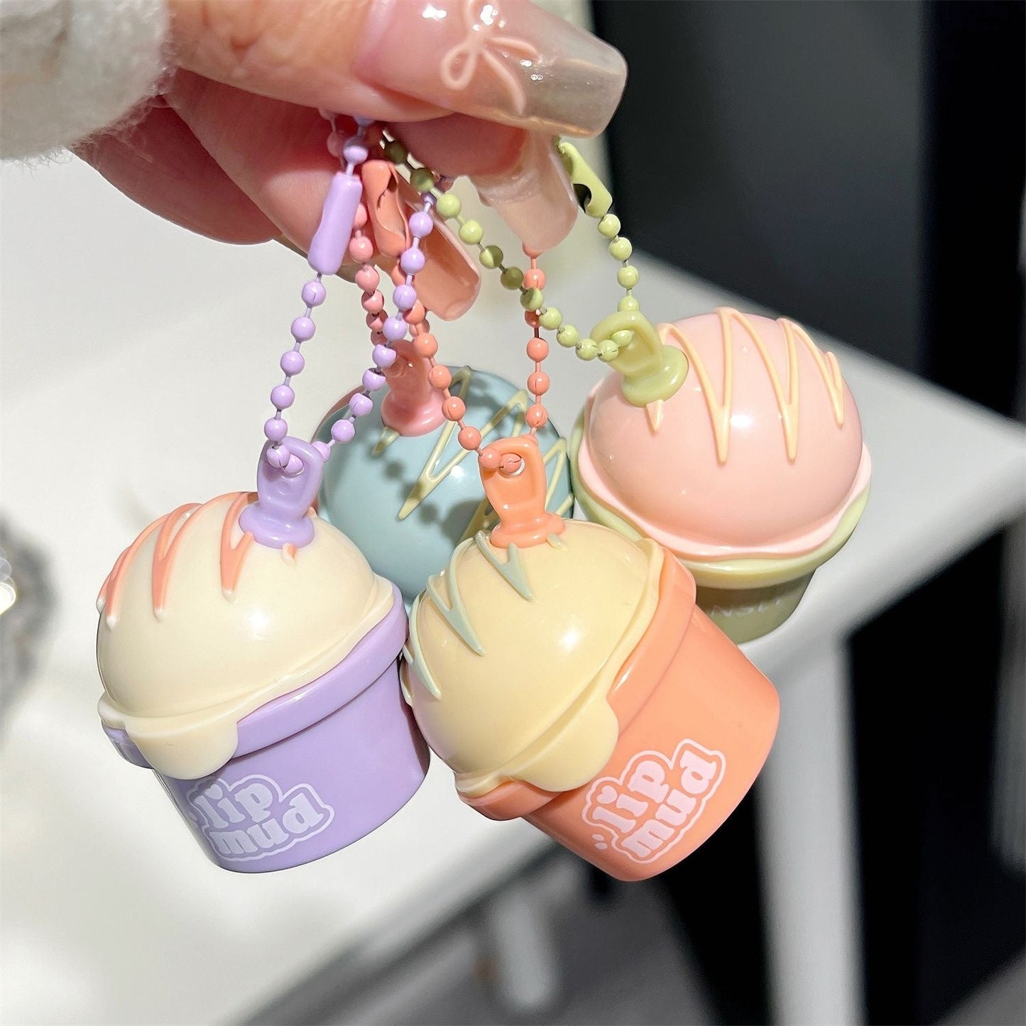 Mansly Lip Mud Keychain - Douyin Shop