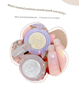 Xixi Bulb’s Plan Glitter Eyeshadow