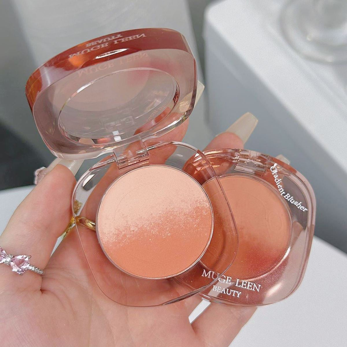 Muge Leen Gradient Blusher