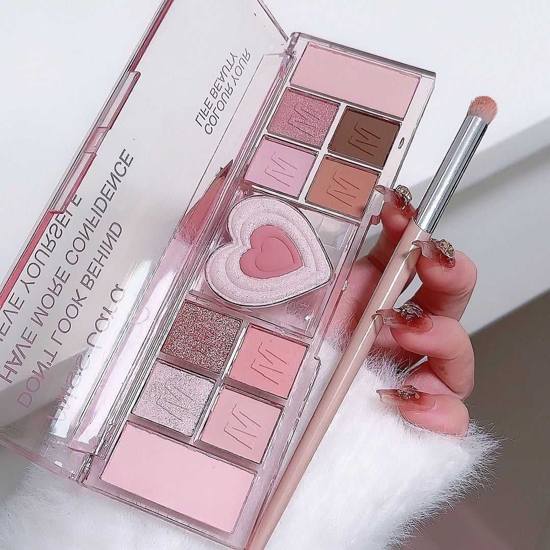 Miss Lara Eyeshadow Palette
